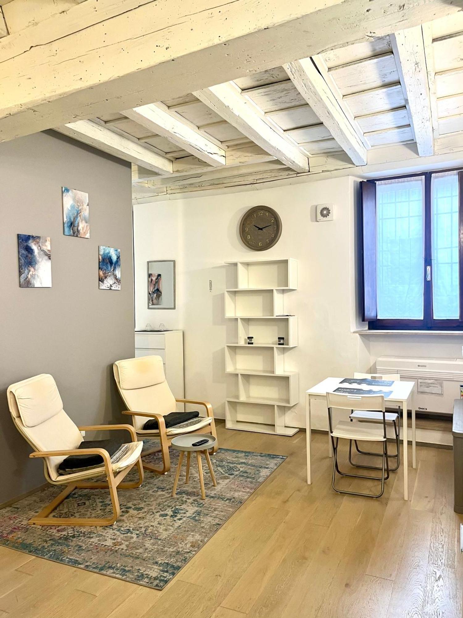 Residenza Serena Suite-Centro Storico Mantua Buitenkant foto